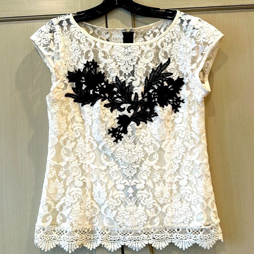 Nanette Lepore lace blouse ❤️